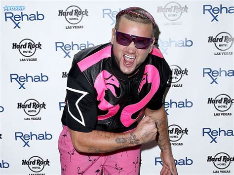 rapper known for wearing fake clothes|celebrities wearing fake jewelry.